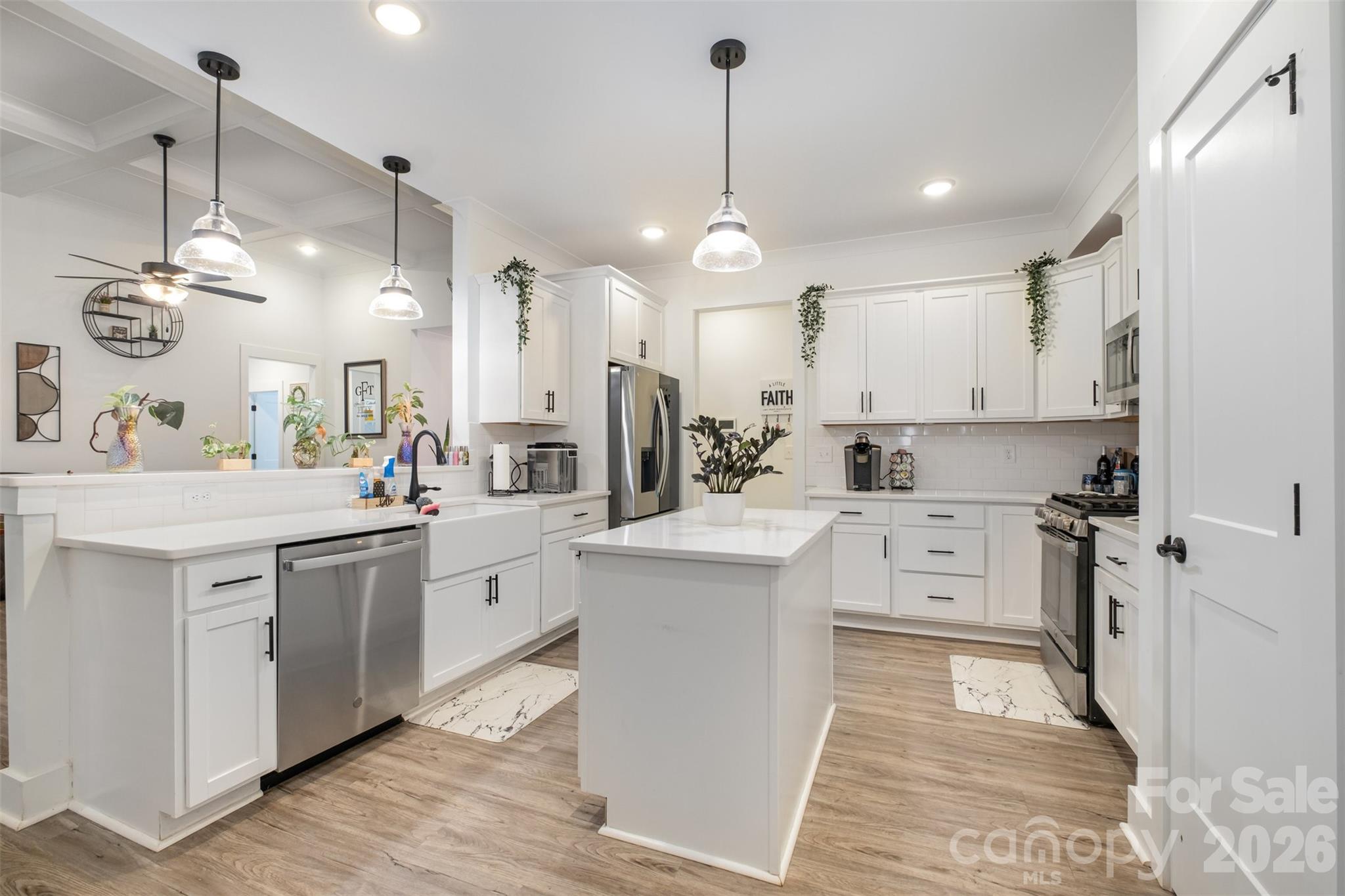 Sanders Landing - Residential