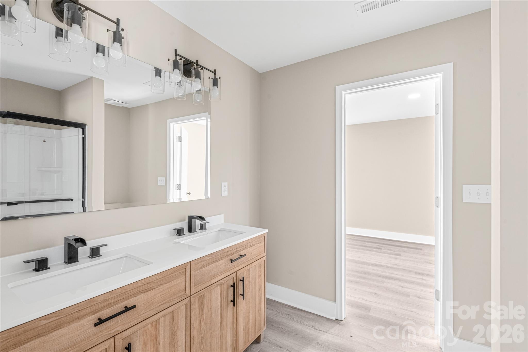 BUFFALO HEIGHTS - Residential