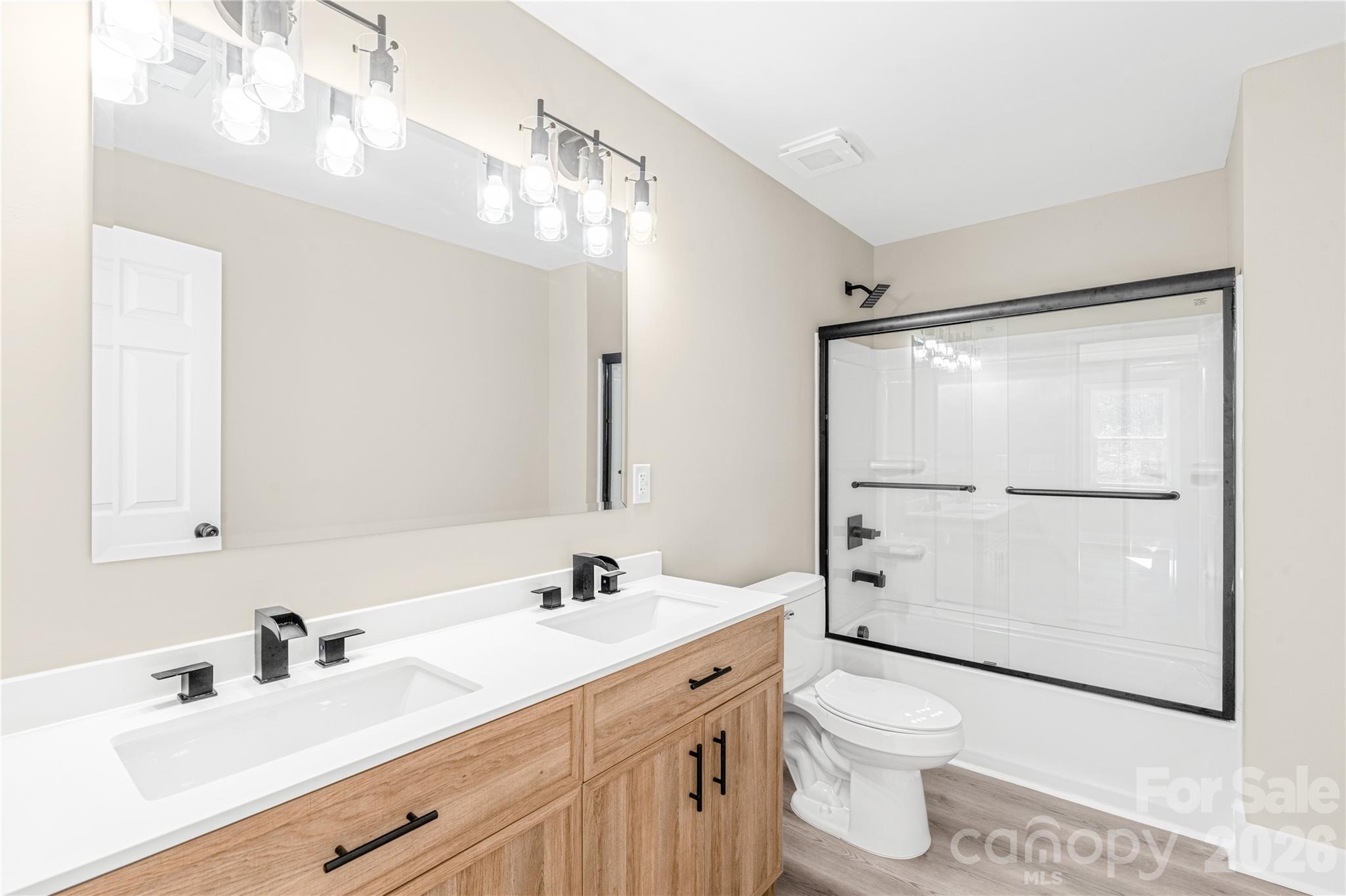 BUFFALO HEIGHTS - Residential