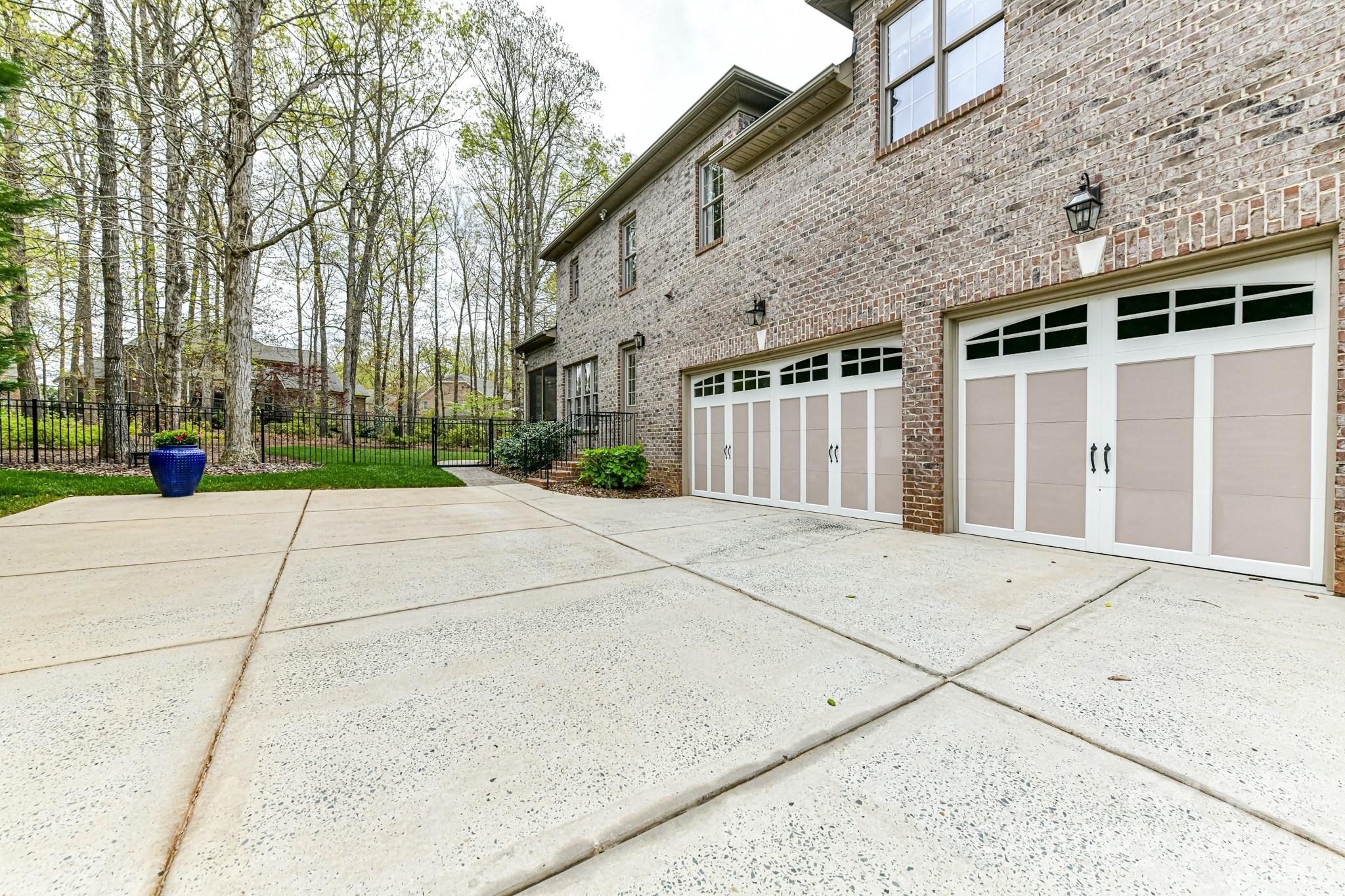 Stratford Hall - Residential