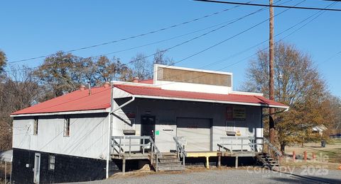 214 E Trade Street Dallas NC 28034