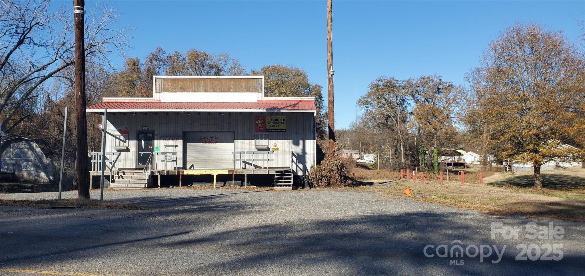 214 E Trade Street