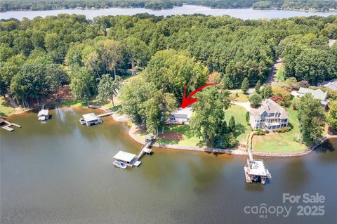 204 Lakeview Shores Loop Mooresville NC 28117