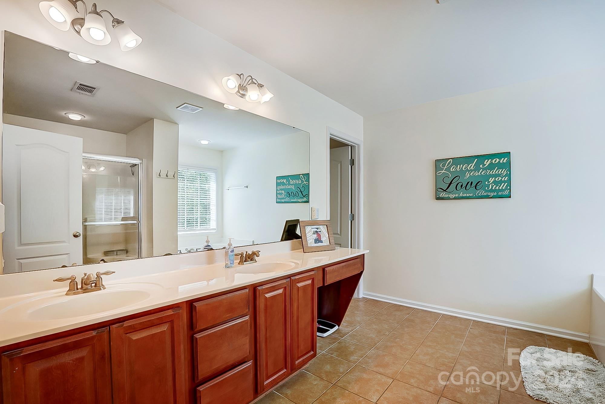 Rhynes Trace - Residential