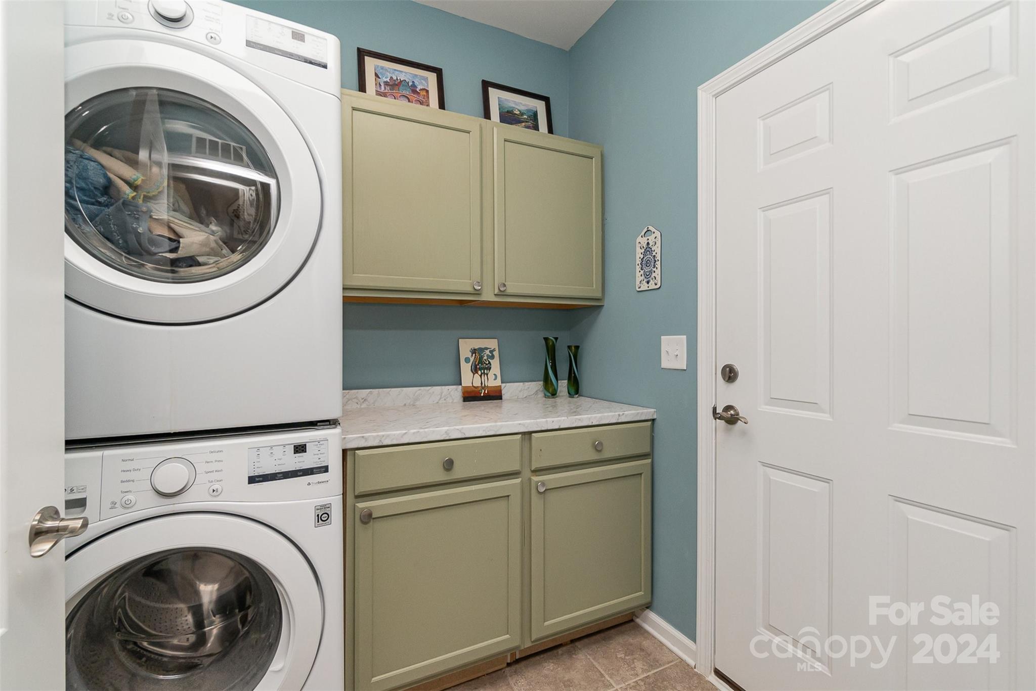 Tree Tops - Residential