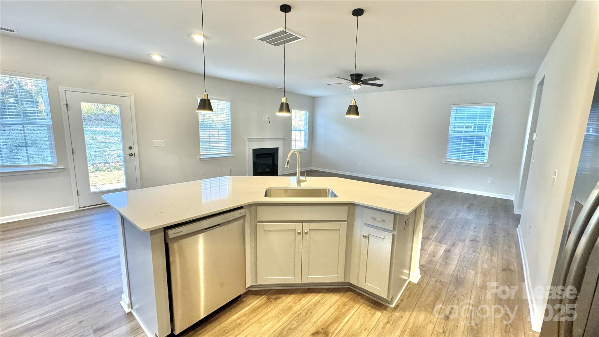 1612 Swallow Tail Drive