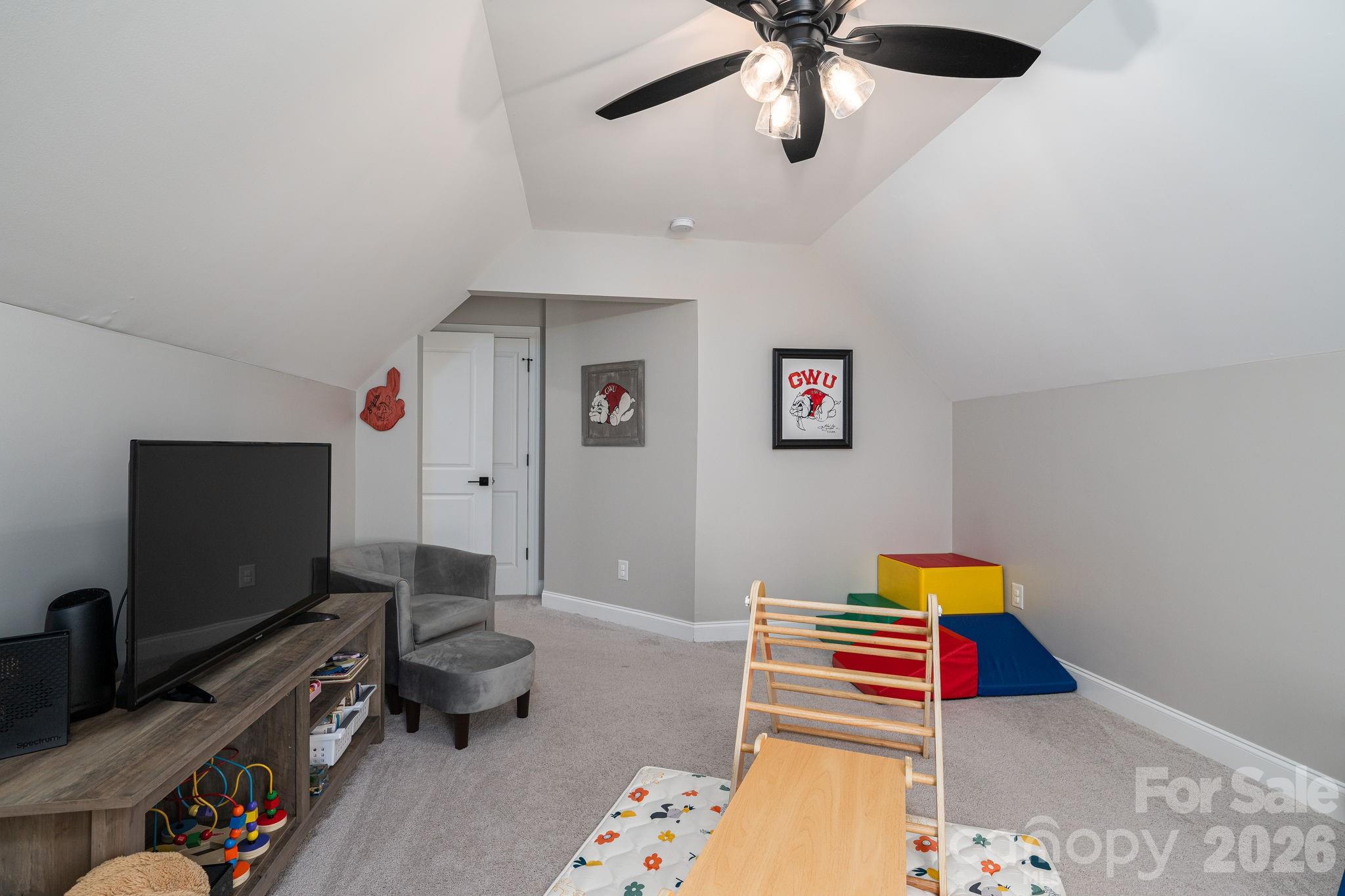 Hillcrest - Residential