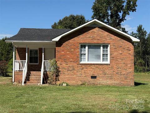 Photo of 837 Sikes Mill Road, Monroe, NC 28110 (MLS # 4309723)