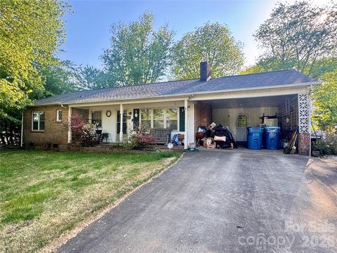 Photo of 1102 Afton Drive, Lenoir, NC 28645 (MLS # 4373104)
