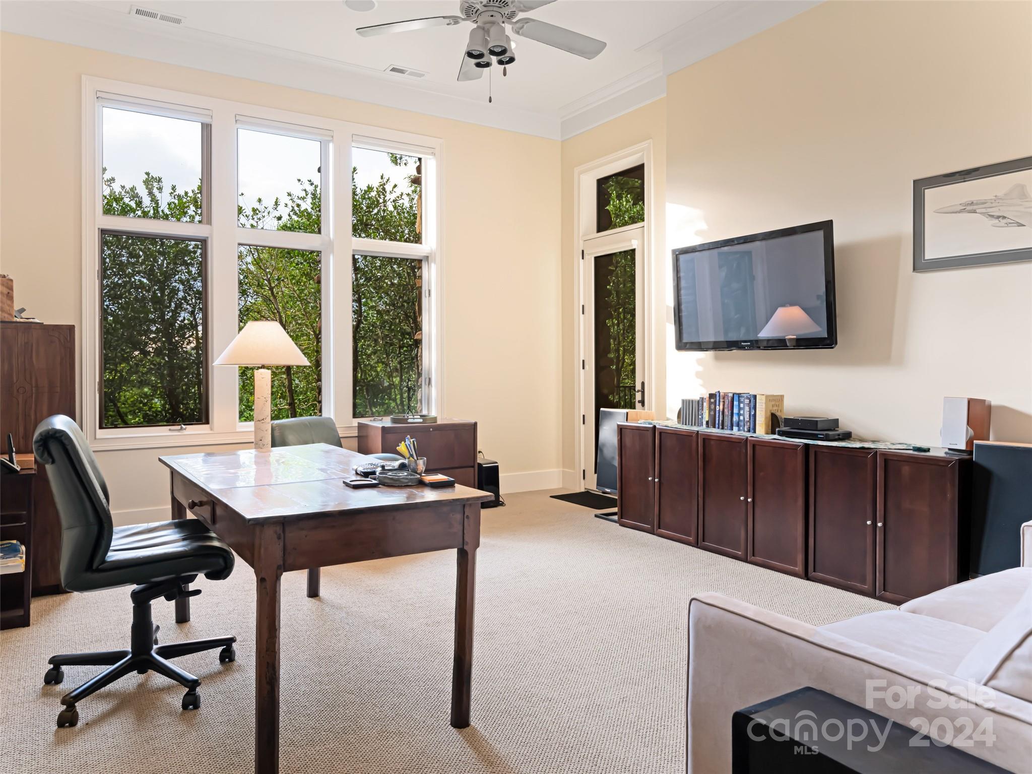 Reynolds Mountain - Residential