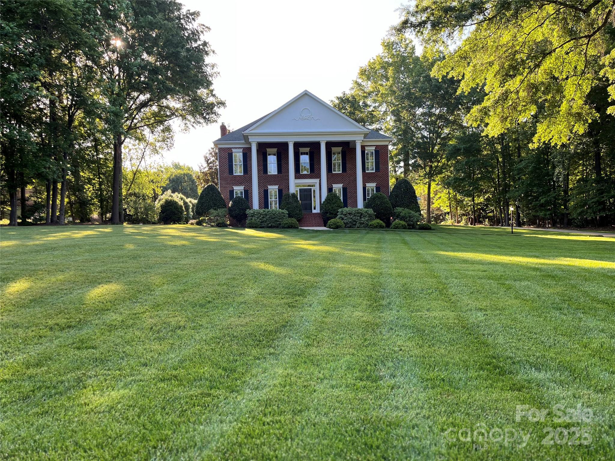 1721 White Pond Lane