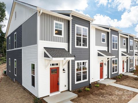 2129 Acclaim Street Charlotte NC 28205