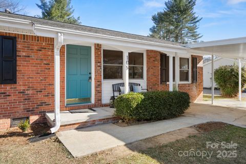 109 Willowbrook Road Hendersonville NC 28792