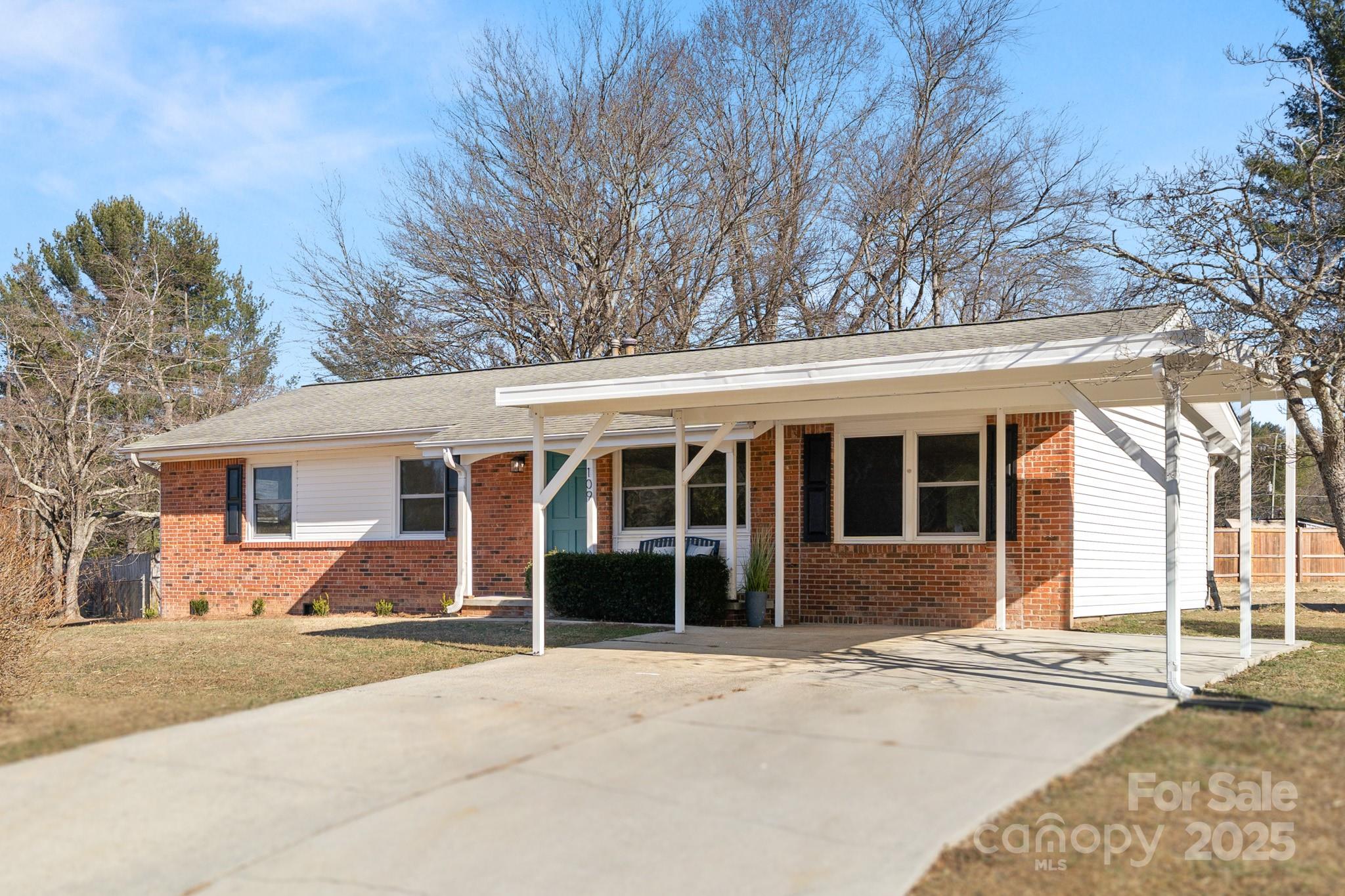 109 Willowbrook Road