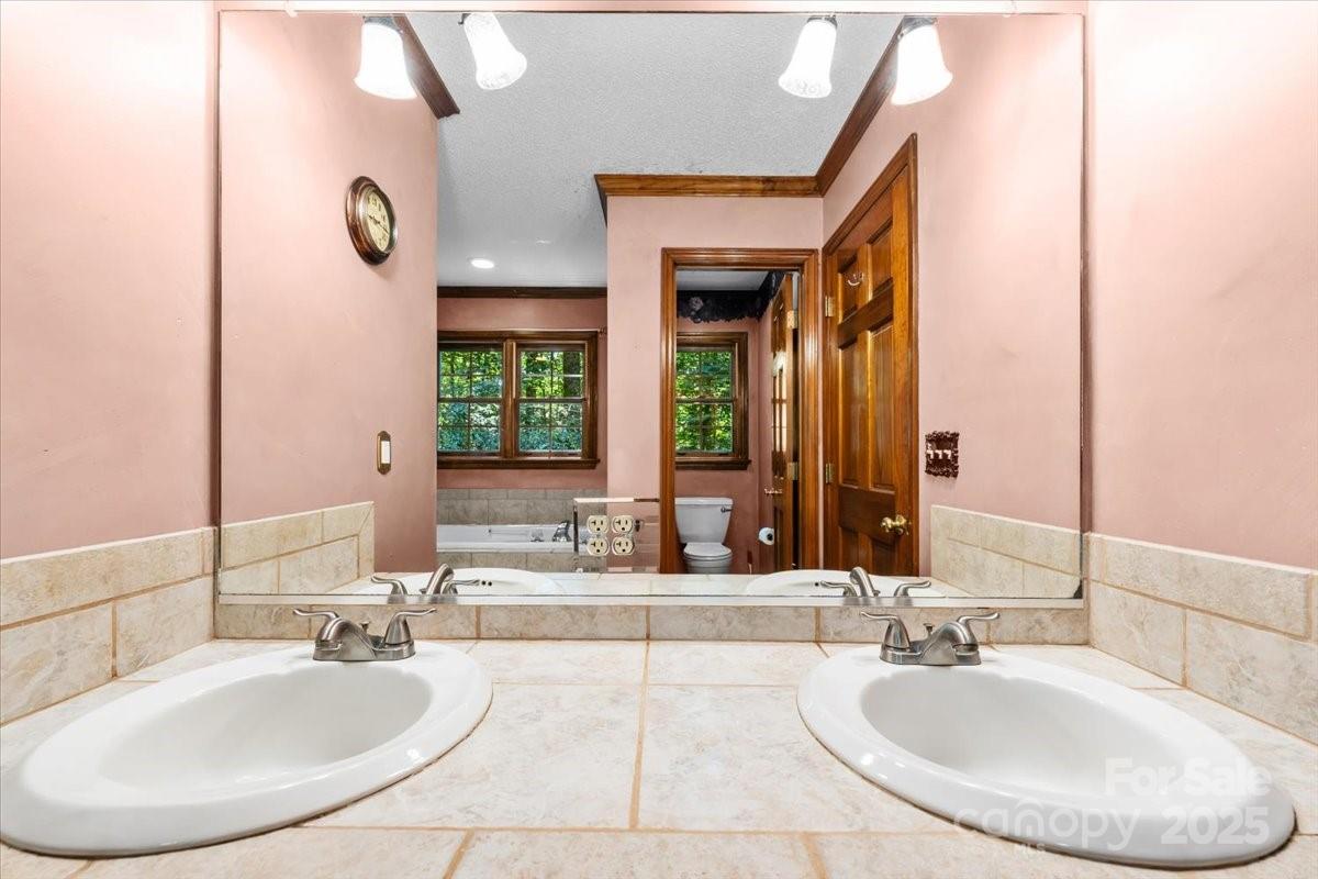 Woodfield Acres - Residential