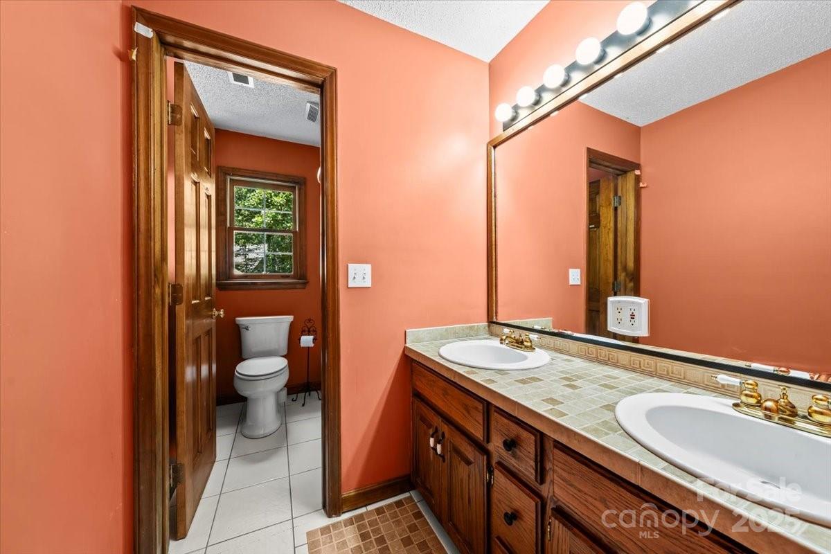 Woodfield Acres - Residential