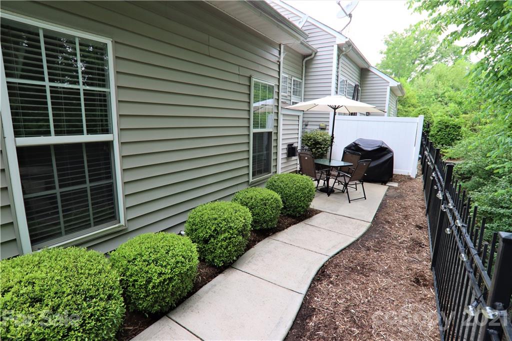 Moss Creek Village - Residential