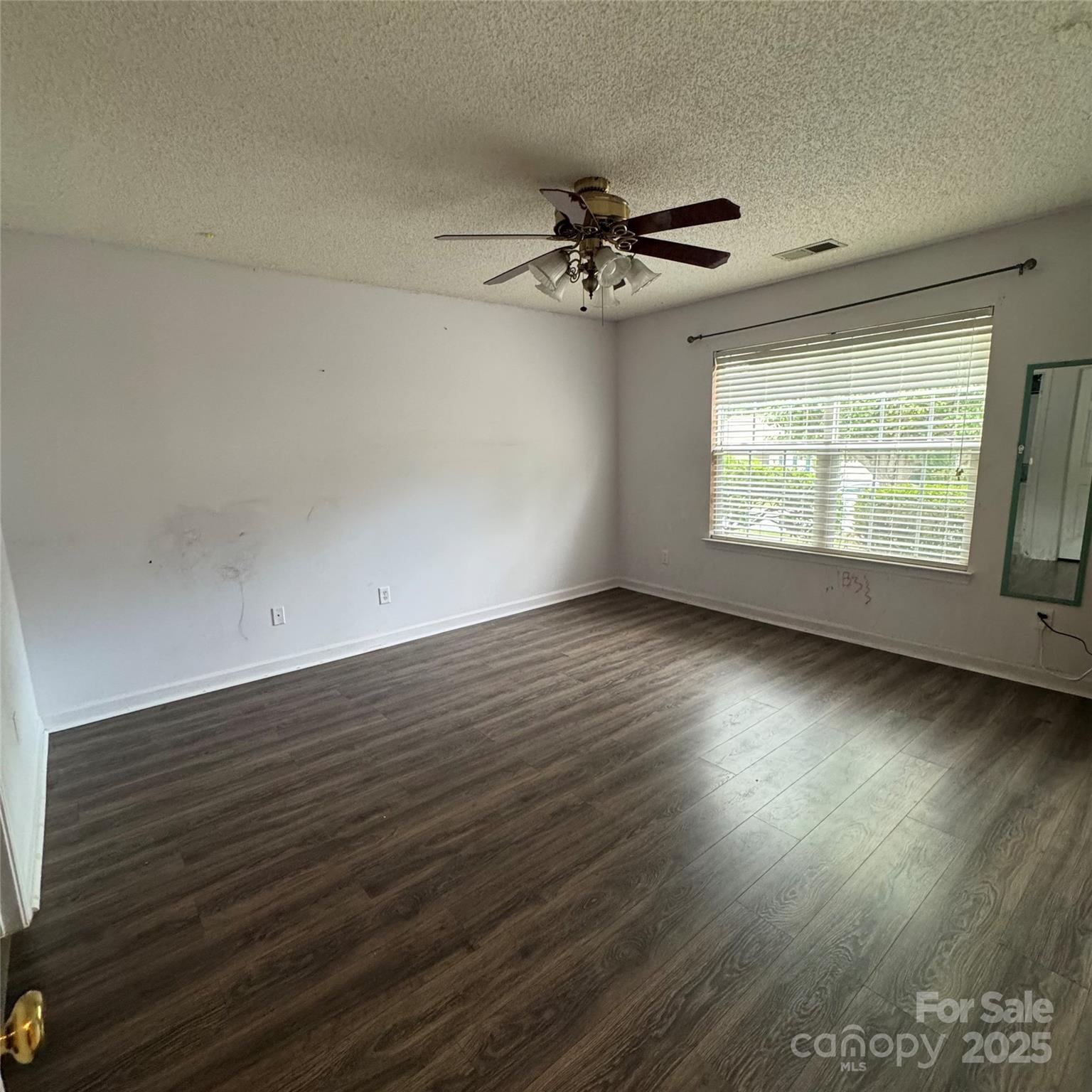 3012 Longspur Drive