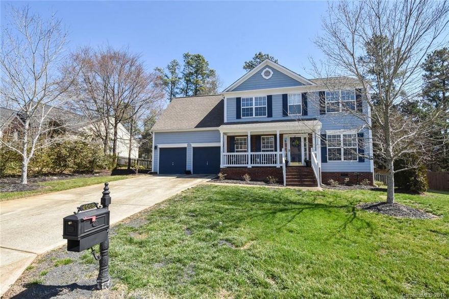 Traditional 4 bedroom 2.5 bath in the amenity rich community of Regent Park. Home features kitchen with granite counters, travertine tile, gas stove/oven and breakfast area. Spacious great room has gas log fireplace and hardwood floors. Master bedroom has tray ceiling, master bath with dual sinks, garden tub and separate shower. Back yard deck overlooks large fenced backyard with storage shed. Close to dining/shopping and minutes from Charlotte. A must see, make it yours.