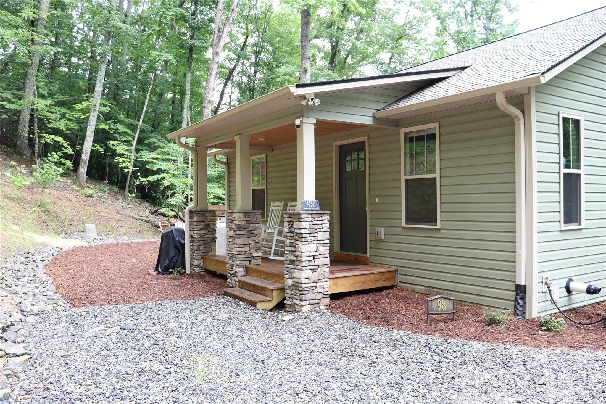 98 Harmony Hill Lane