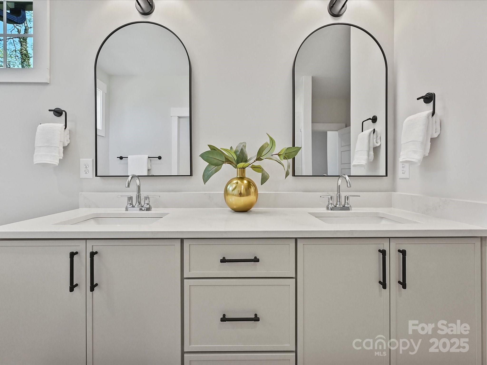 Villa Heights - Residential