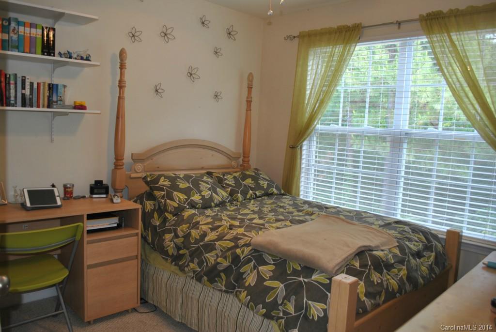 Ridge Pointe - Residential