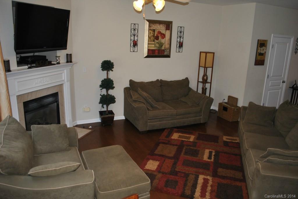 Ridge Pointe - Residential