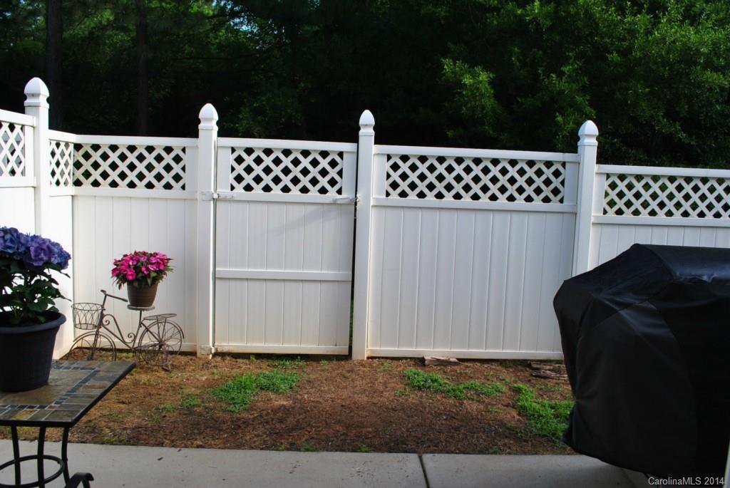 Ridge Pointe - Residential