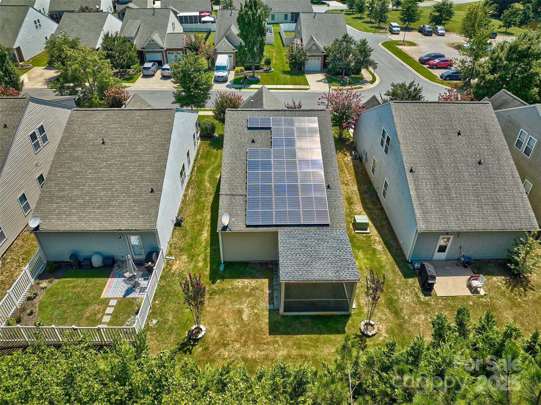 Newport Lakes - Residential