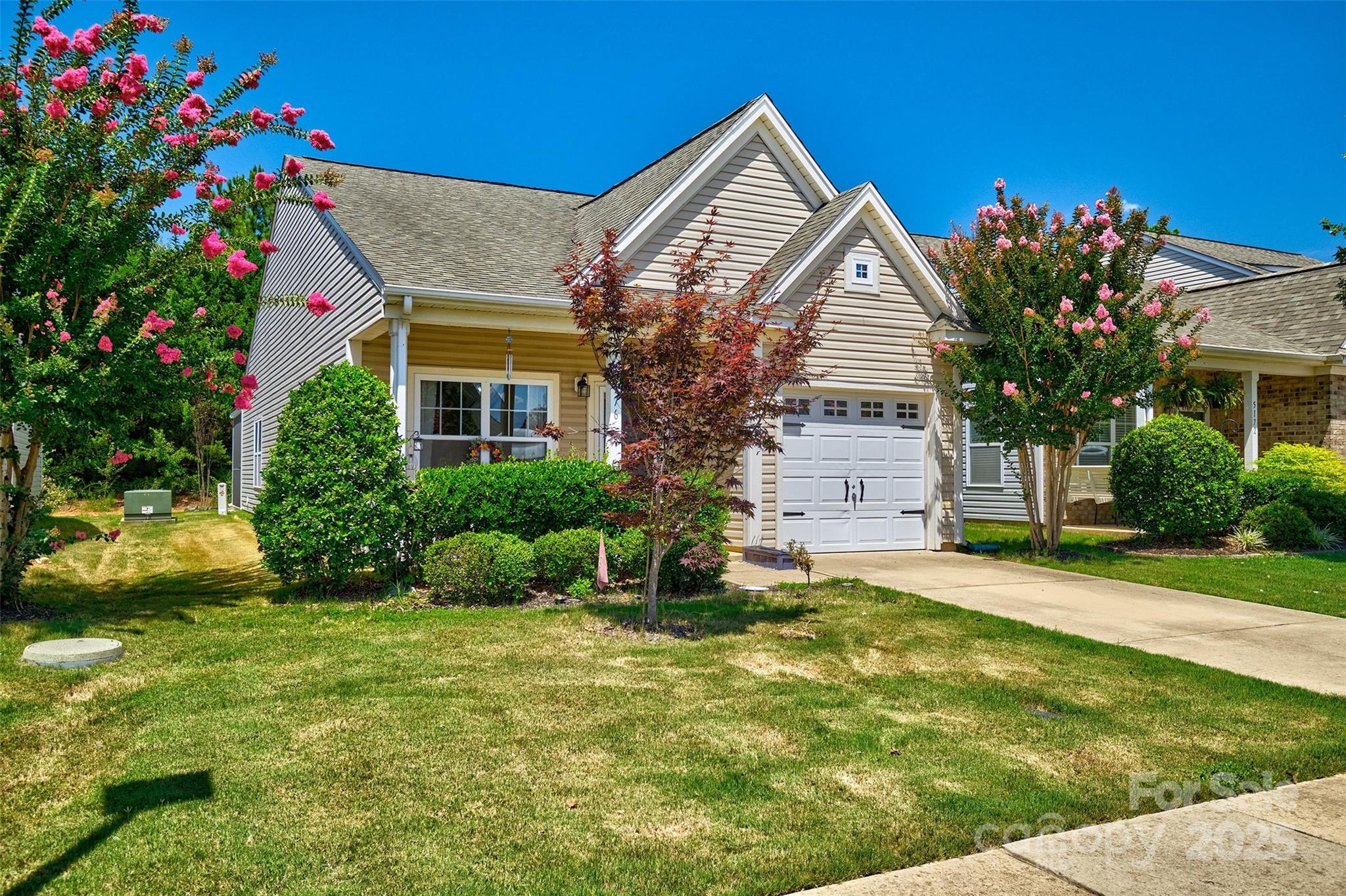 Newport Lakes - Residential