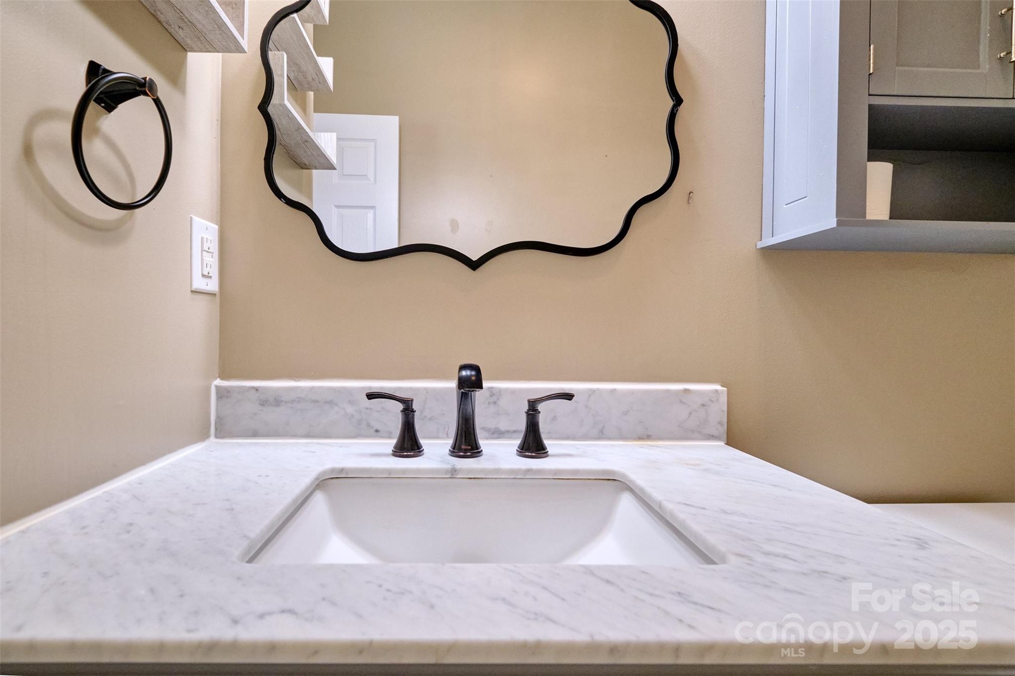 Newport Lakes - Residential