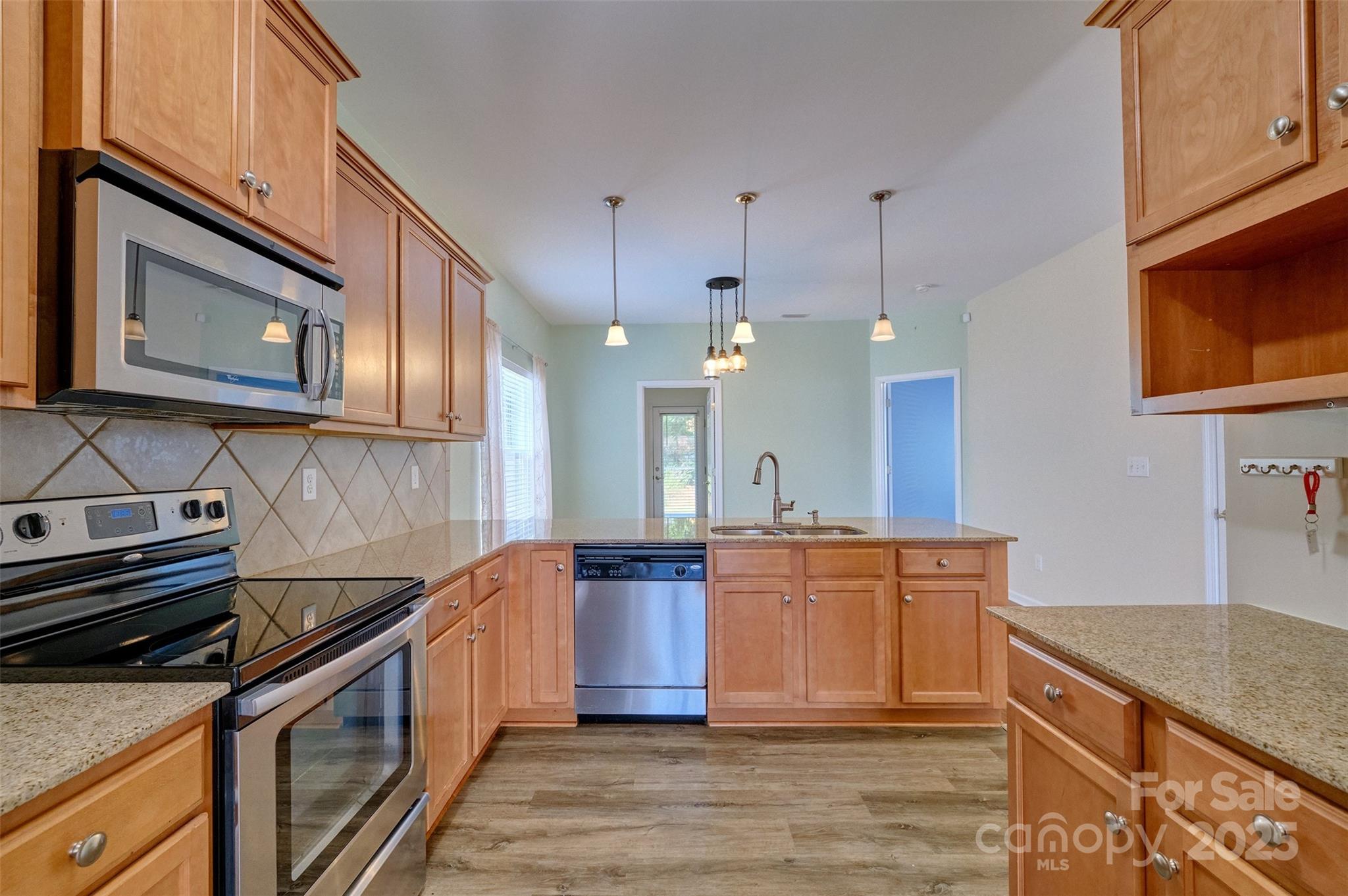 Newport Lakes - Residential