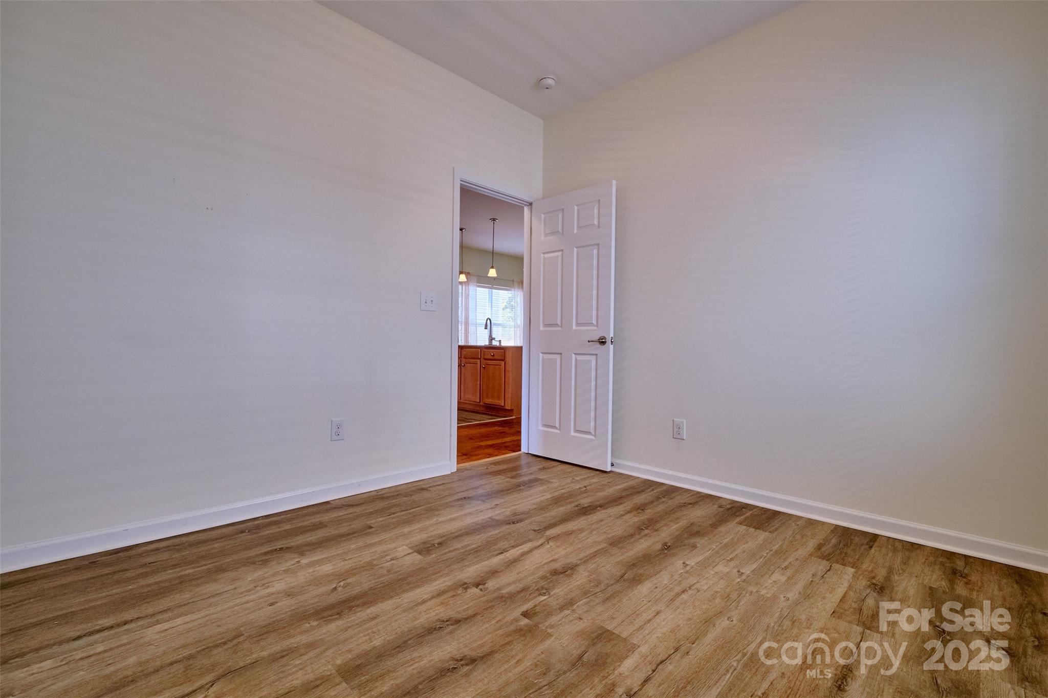 Newport Lakes - Residential