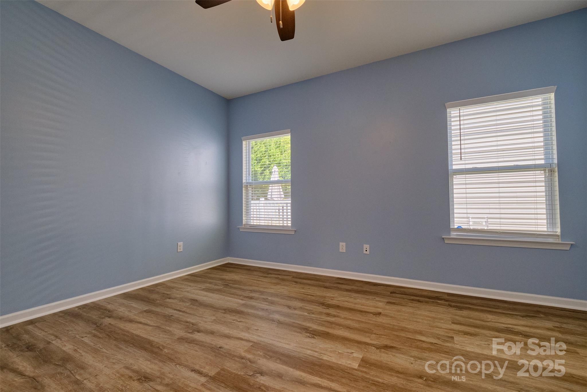 Newport Lakes - Residential