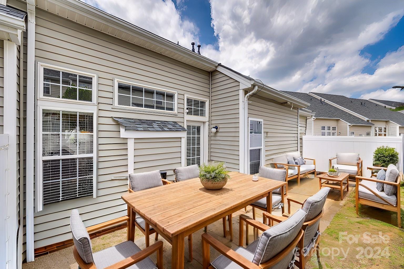 Fairway Townes - Residential