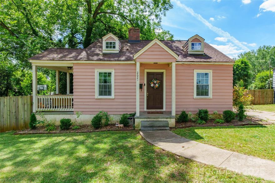 Charming 2 Bed 1 Bath Home in Booming Enderly Park. Close to Shopping, Dining, and Everything Uptown has to Offer. Easy Access to Highways. Enjoy Your Morning Coffee on the Covered Porch or Entertain Guests in the Fully Fenced Backyard with Firepit and Shed
