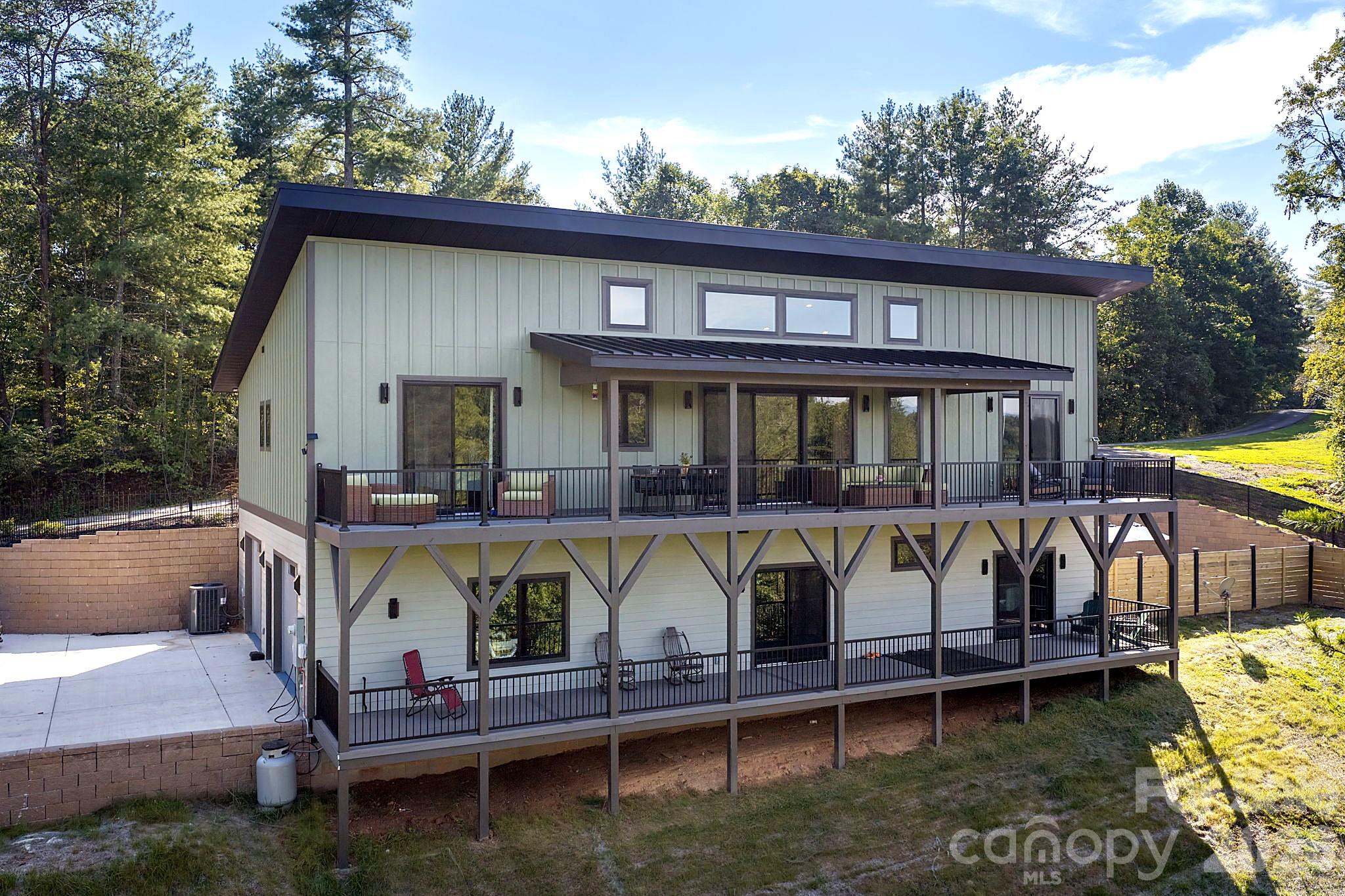75 Boone Trail