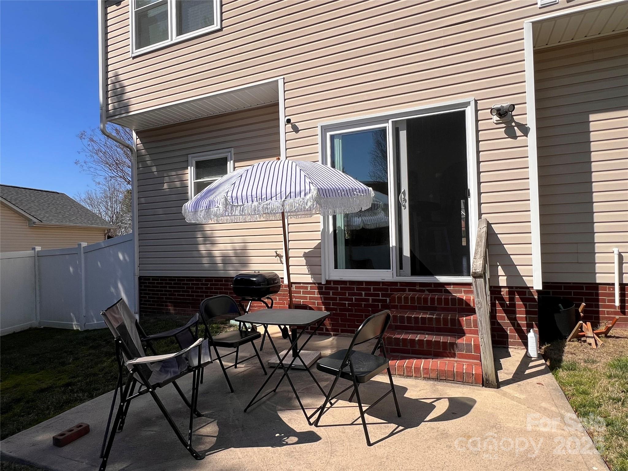 435 Riverwalk Divide NW