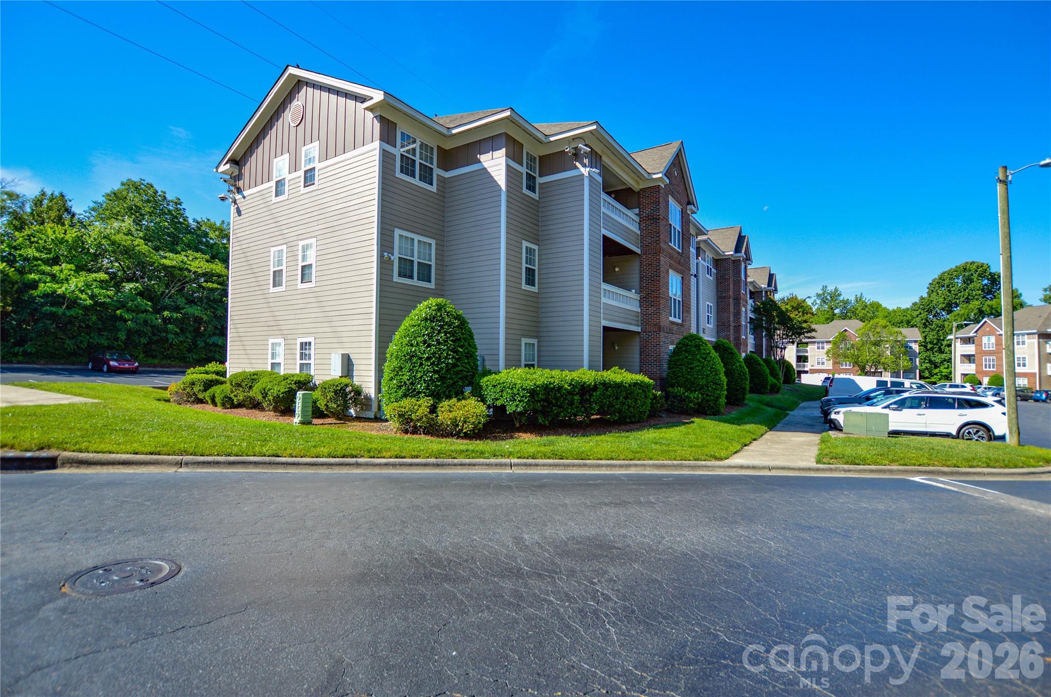 Campus Walk - Residential
