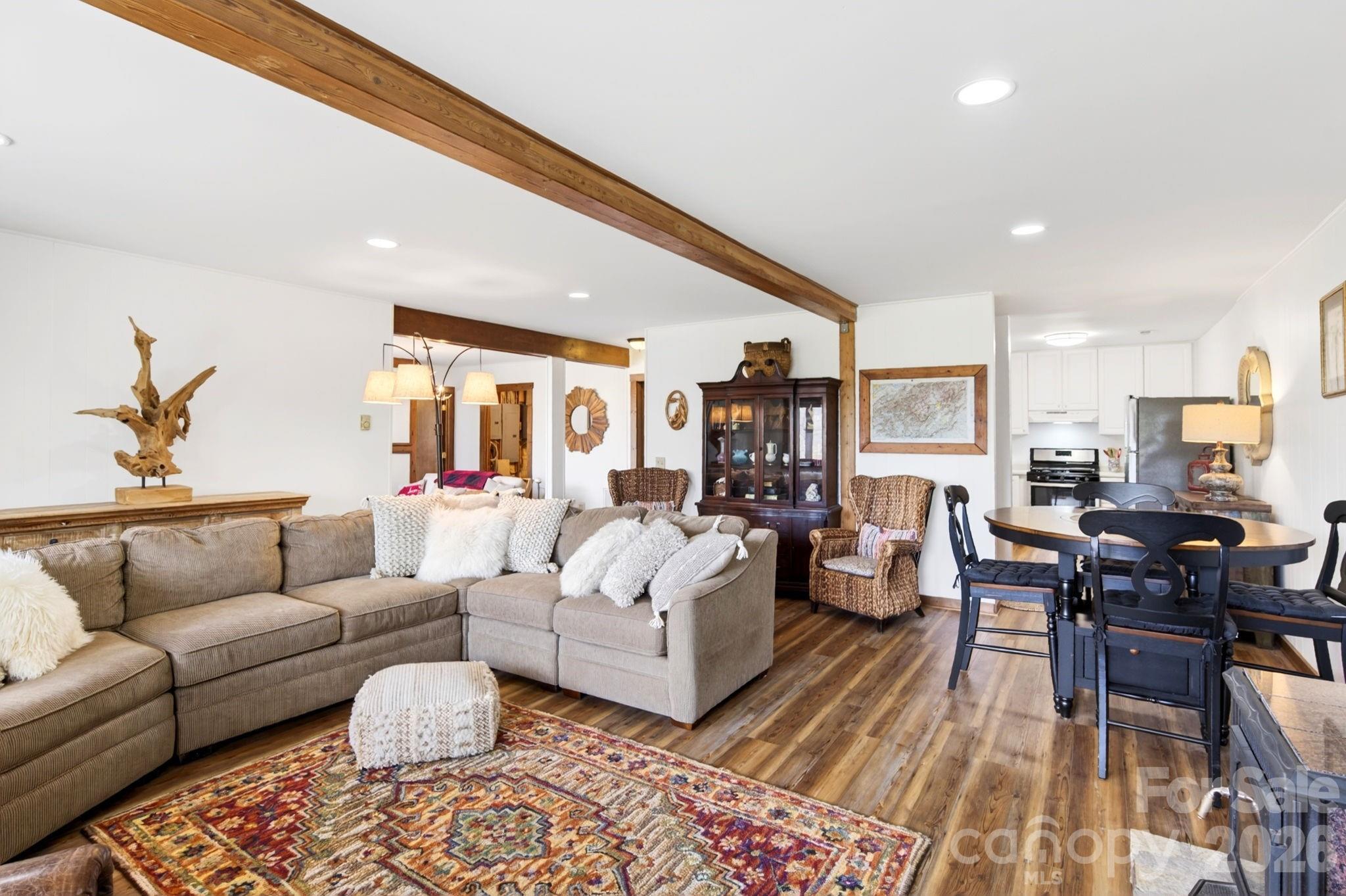 Laurel Ridge - Residential