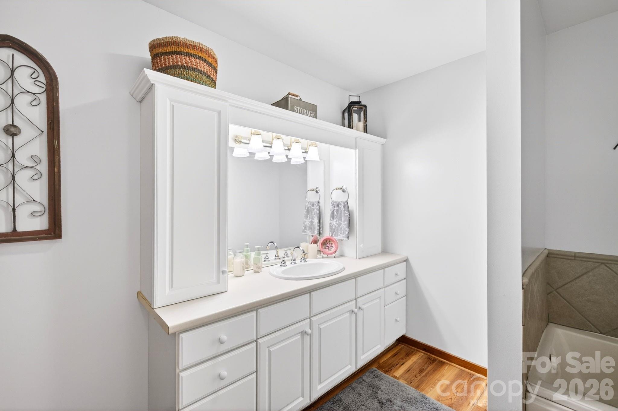 Laurel Ridge - Residential