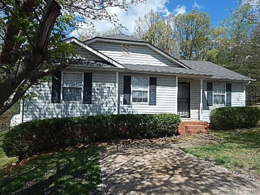 New carpet, new paint, new and recent appliances, new counter tops deck and large level lot. Excellent floor plan, close to all highways, shopping and neighborhood amenities. New refrigerator install prior to lease signing. 
$35.00 Application fee which includes Criminal, Full Credit, and Eviction Report per adult on lease.