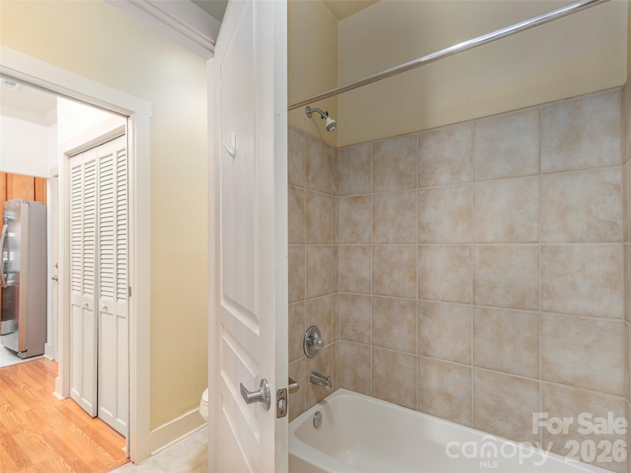 Beaucatcher House - Residential