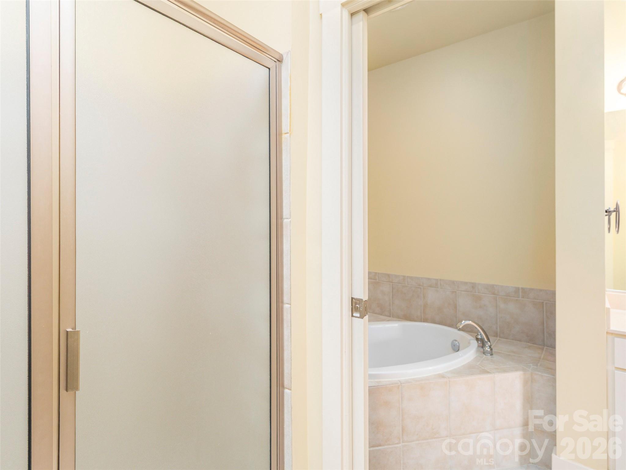 Beaucatcher House - Residential