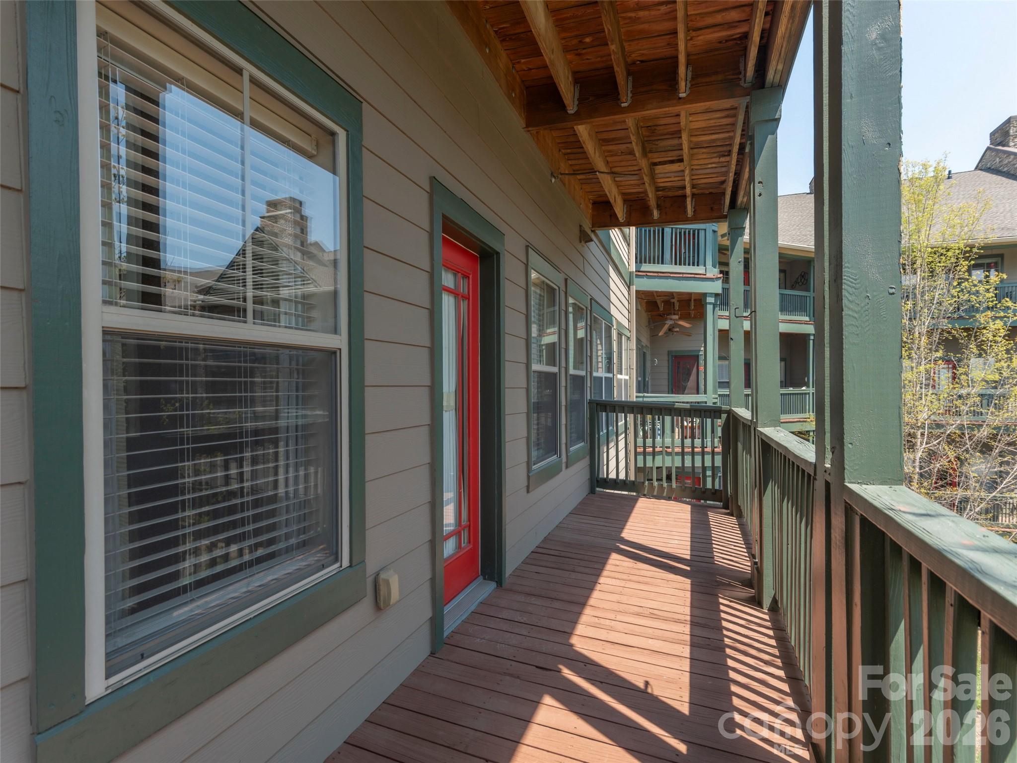 Beaucatcher House - Residential