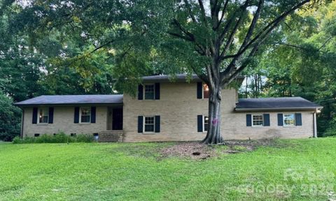 Photo of 173 Hillcrest Avenue SE, Concord, NC 28025 (MLS # 4404613)