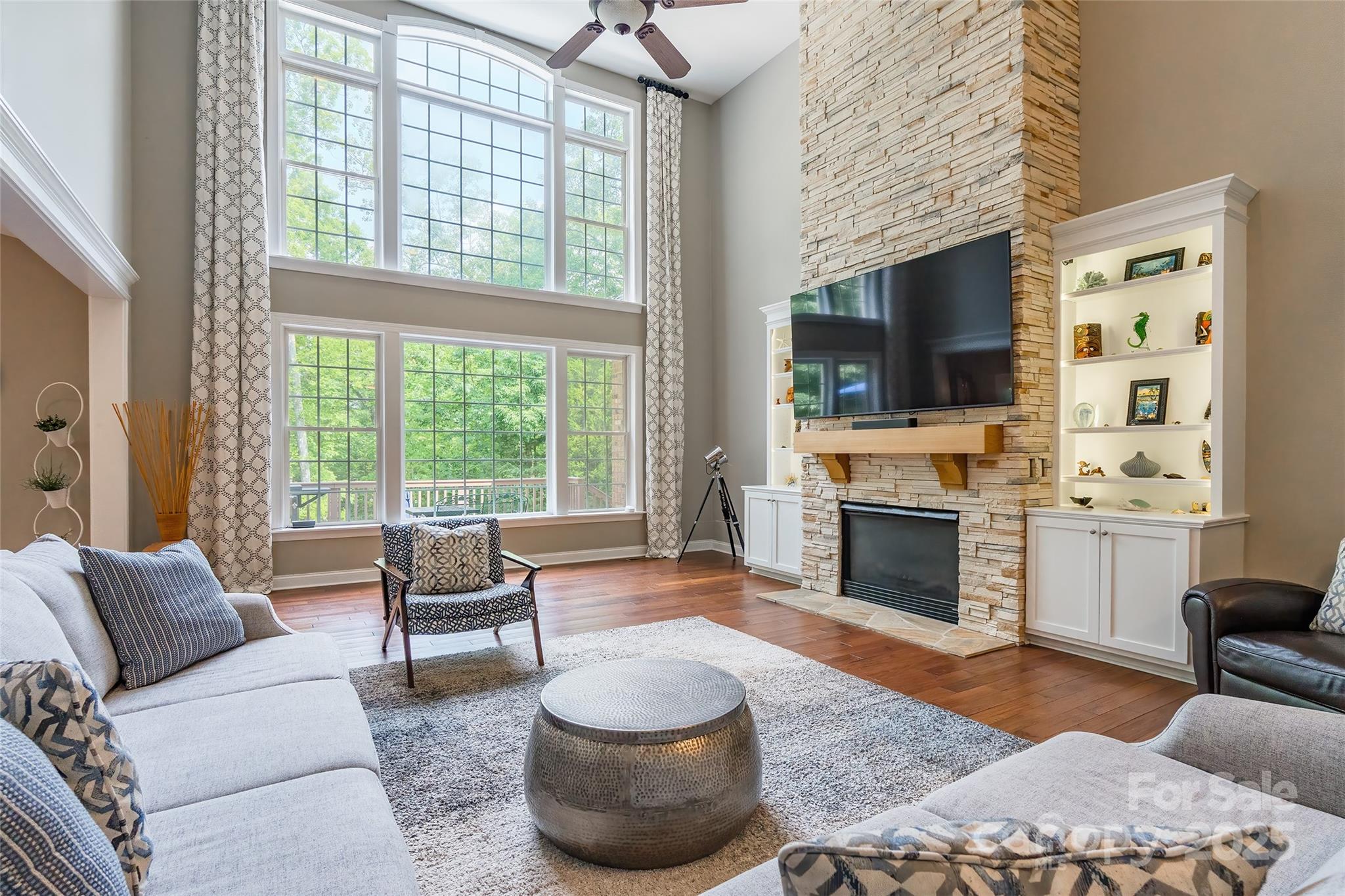 Lake Shore - Residential