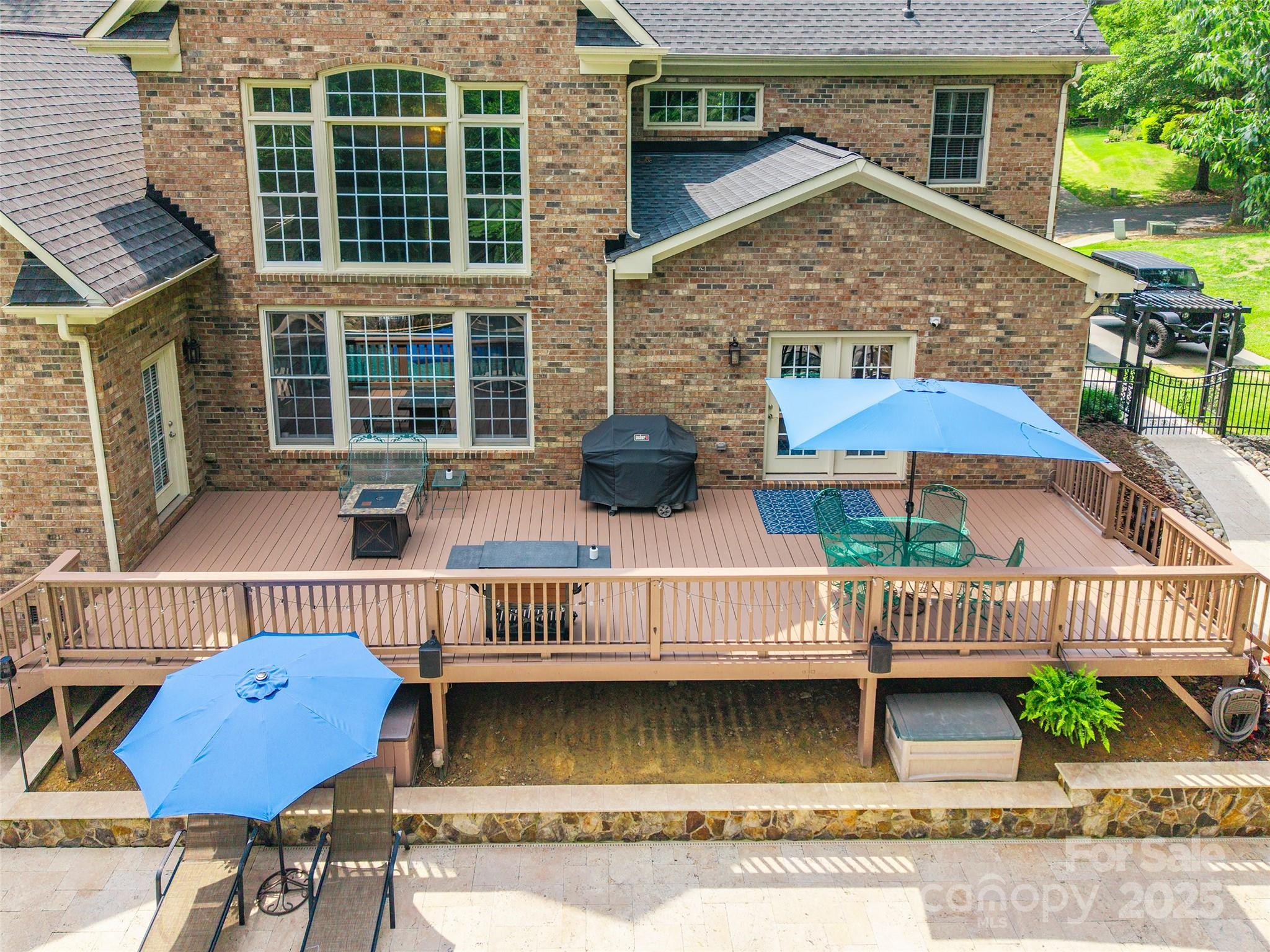 Lake Shore - Residential