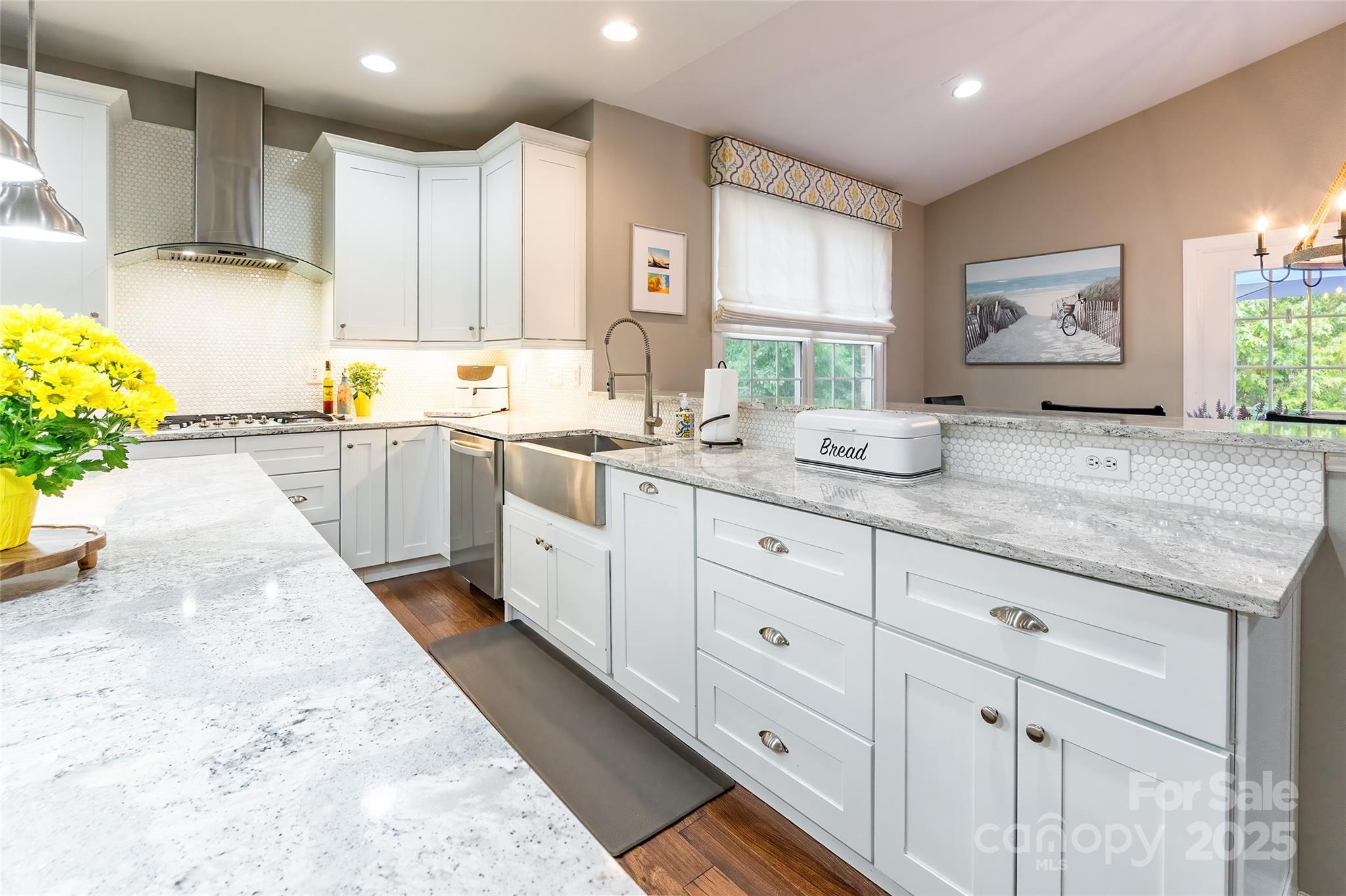 Lake Shore - Residential