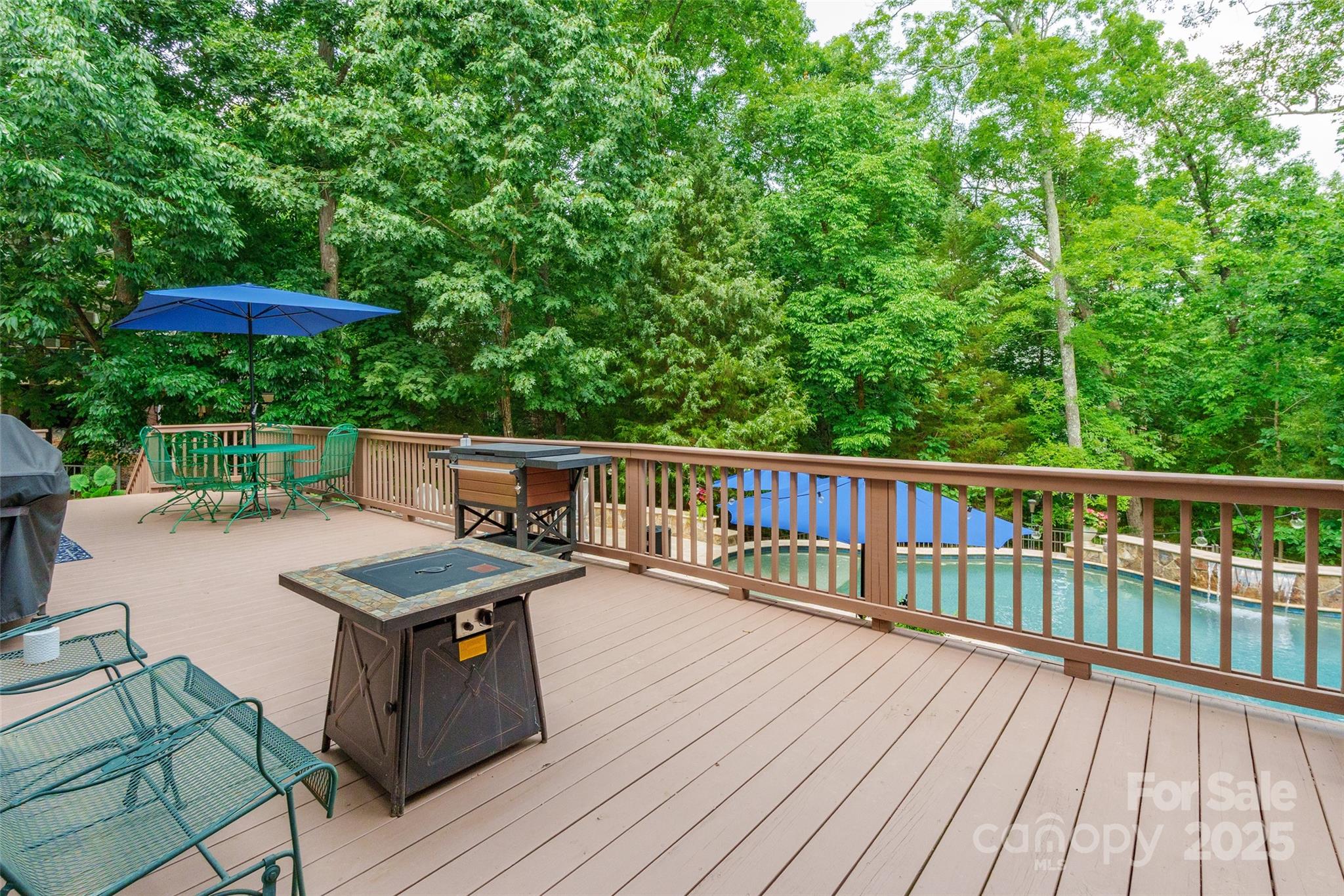 Lake Shore - Residential